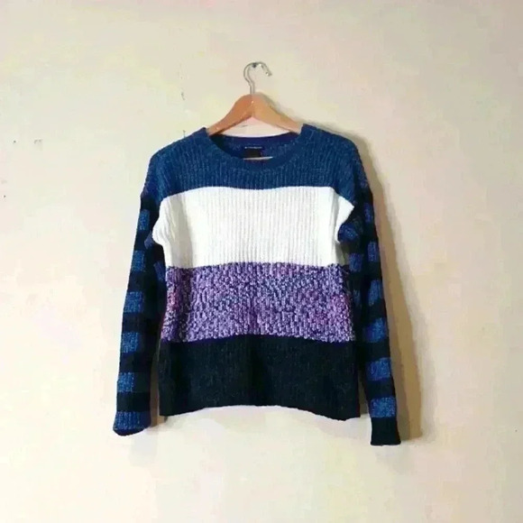 Blush & Bloom Sweater - Picture 1 of 7